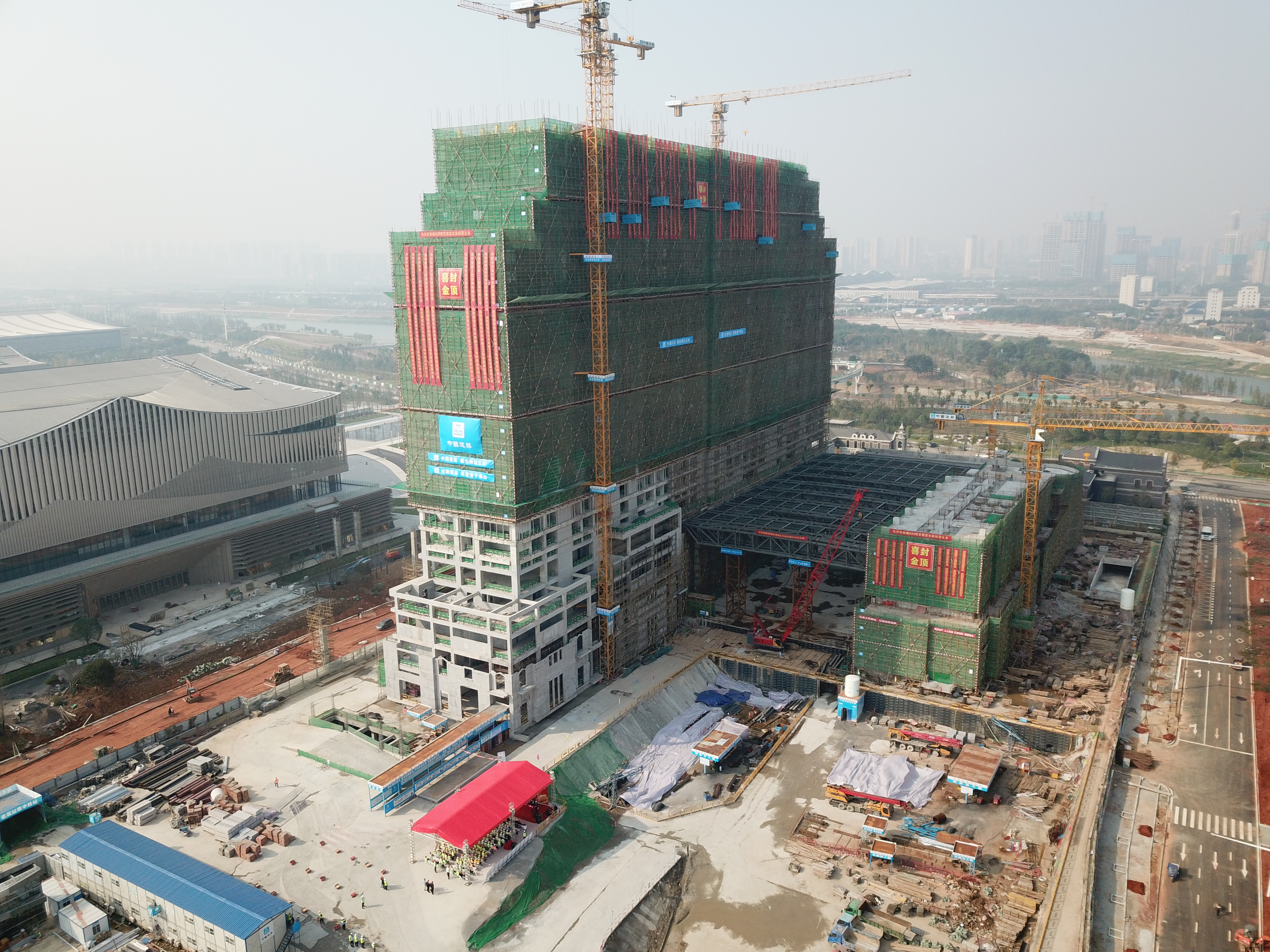 攻坚榜样27.jpg 攻坚榜样27.jpg