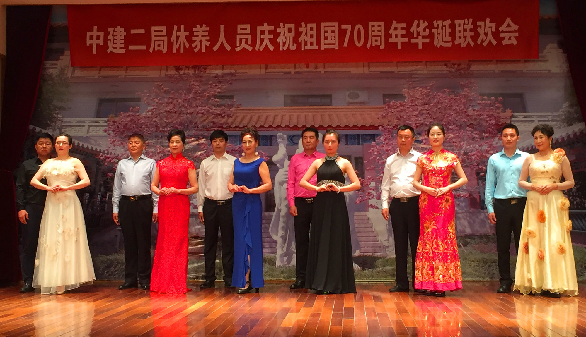 局离退休系统完成300名退休职工社保奖励休养工作4.jpg 局离退休系统完成300名退休职工社保奖励休养工作4.jpg