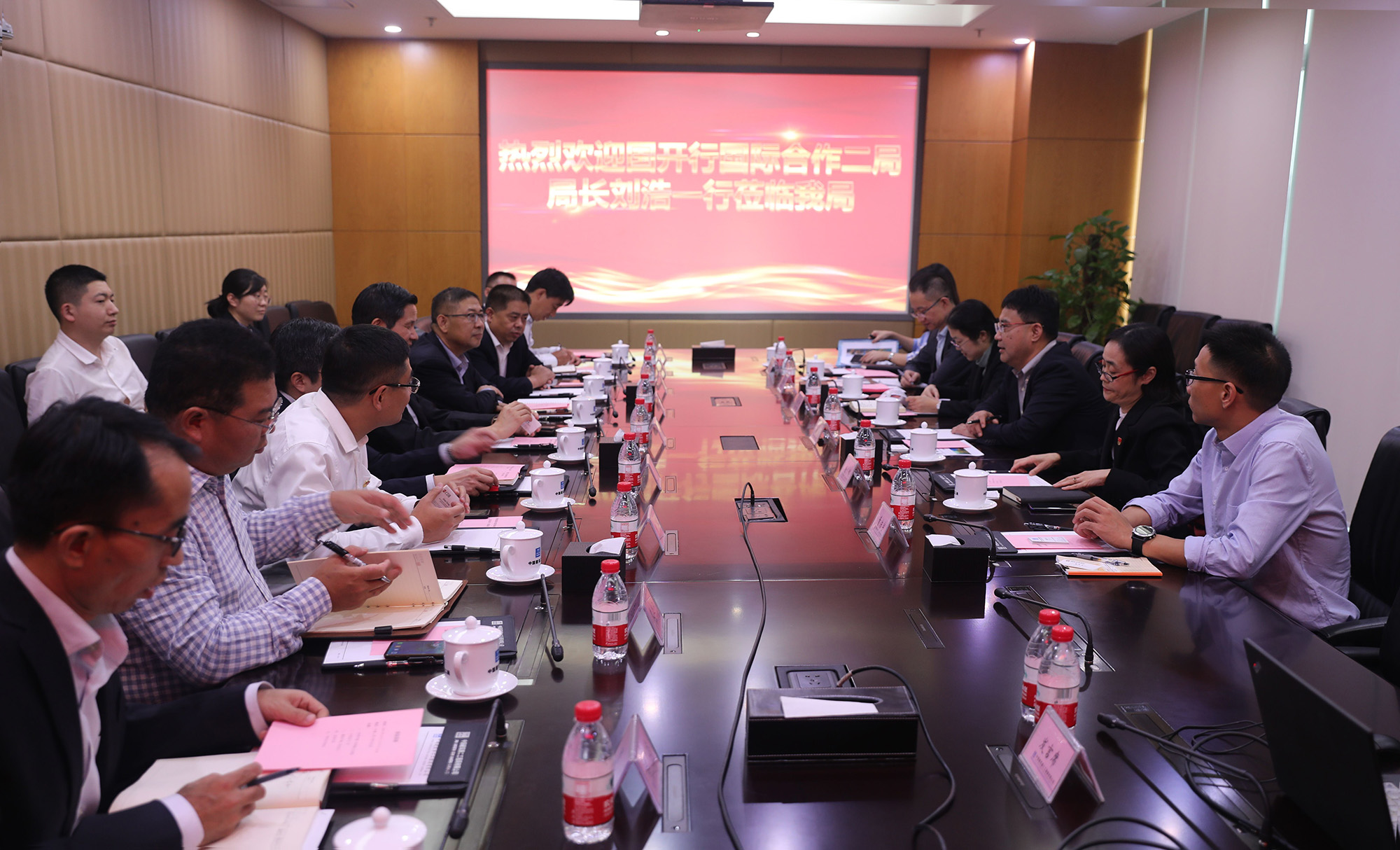 网站用-陈建光董事长会见国开行国际合作二局局长刘浩.jpg 网站用-陈建光董事长会见国开行国际合作二局局长刘浩.jpg